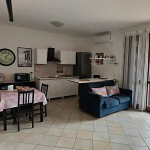 5 C Cutaias Casa vacanze Aeroporto di Catania Fontana Rossa